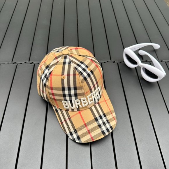 2023 BURBERRY Burberry's new simple fashion baseball Cap - Picture 6 of 9